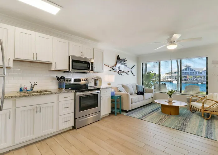 Sailfish Suites 4- Waterfront Pet Friendly