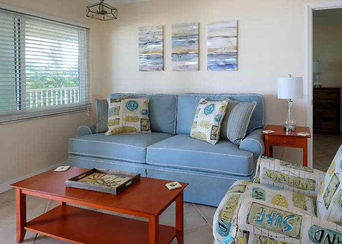 Enjoy Beautiful Sunsets Beachfront Villa