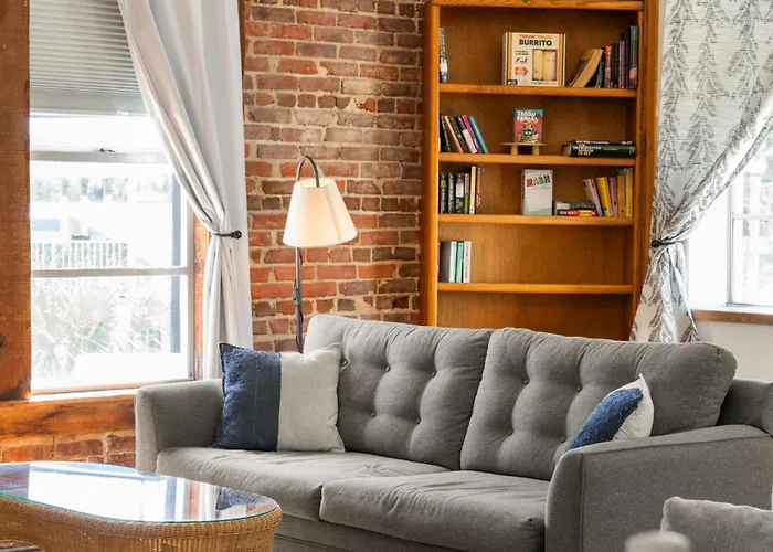 Circle Overlook-Downtown Apartment Stay