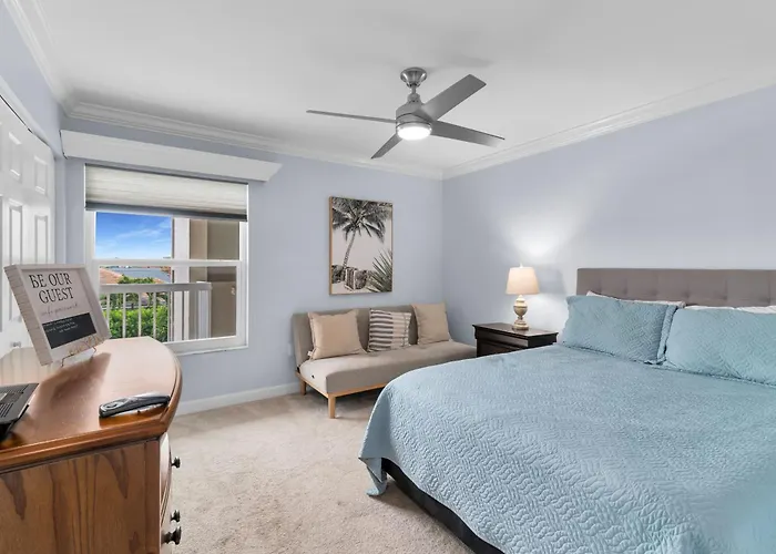 Completely Remodeled 2 Bed 2 Bath I Block Away From Free Beach Access