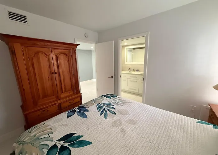 Sunset Beach 101 Beach Front Unit