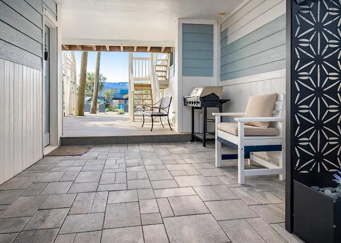 Waterfront Home, Short Walk To Beach, Deck/Balcony