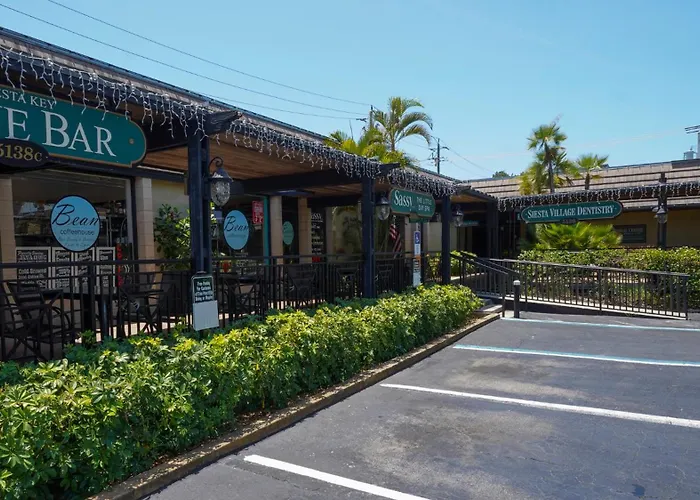 Canal 313 - Right In Siesta Key Village!