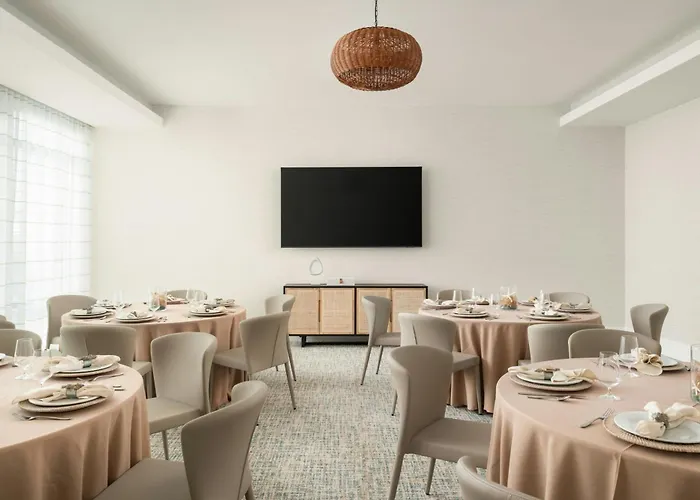 Springhill Suites By Marriott Jacksonville Beach Oceanfront