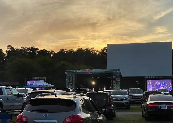 Entire Modern Home In Dade City