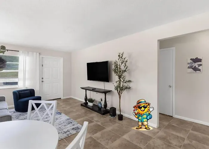 Cozy 2 Bedroom Home, Dade City! #1