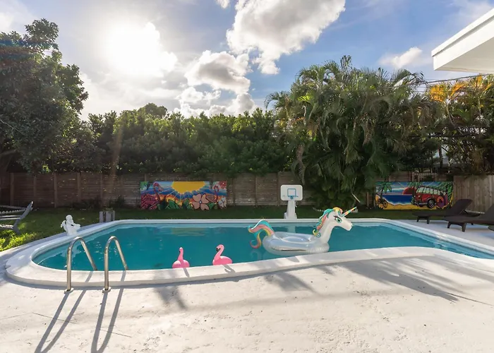 Miami Villa With Heated Pool Luxury Stay