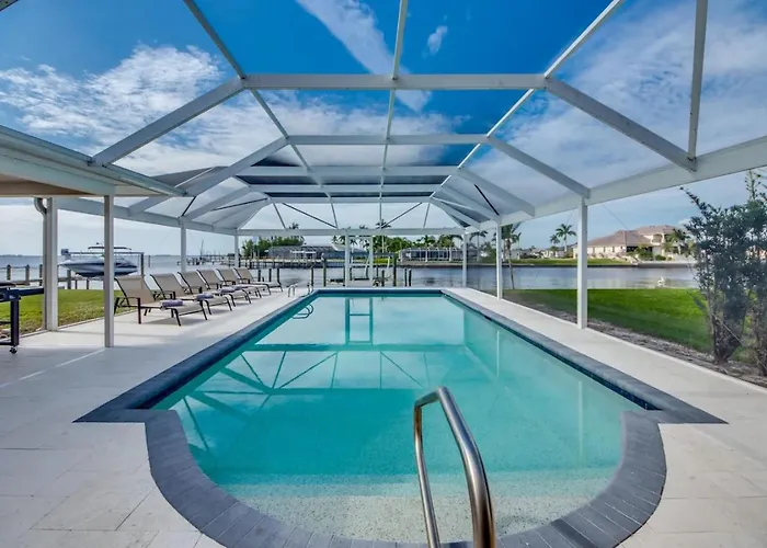 Riverview At Dolphin Drive With Stunning Sunsets And A Short Walk To The Beach