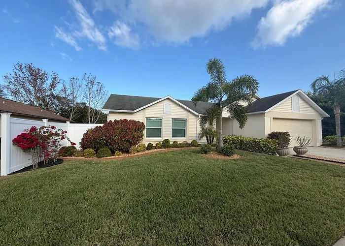 Near Ksc - Peaceful Spacious Home For 6 - Fully Stocked Kitchen And Coffee Bar
