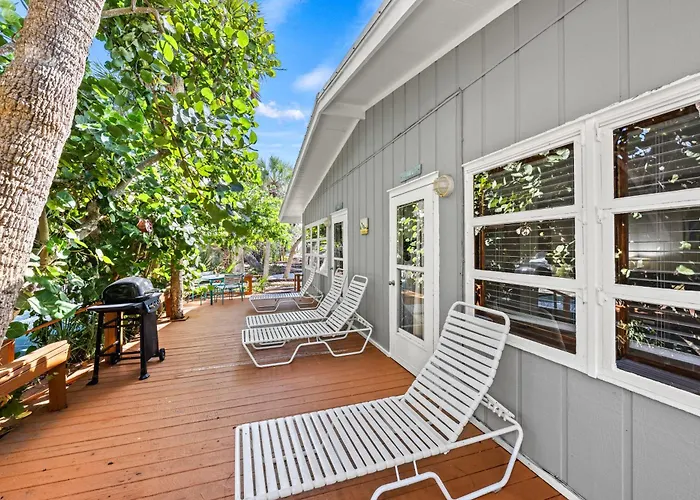 Oak Grove Escape On The Beach At Resort With Pool, Kayaks, Tennis, And More!