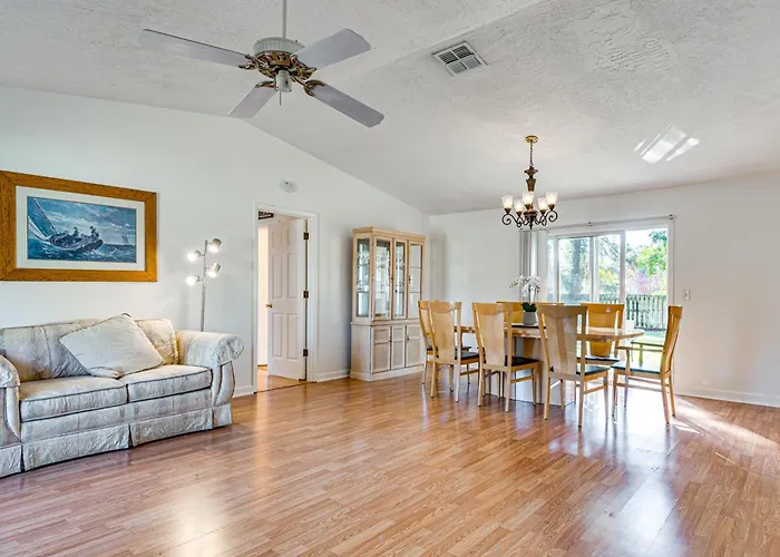 Peaceful Palm Bay Retreat W/ Spacious Yard!