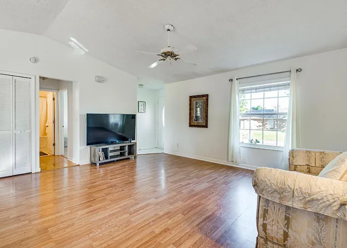 Peaceful Palm Bay Retreat W/ Spacious Yard!