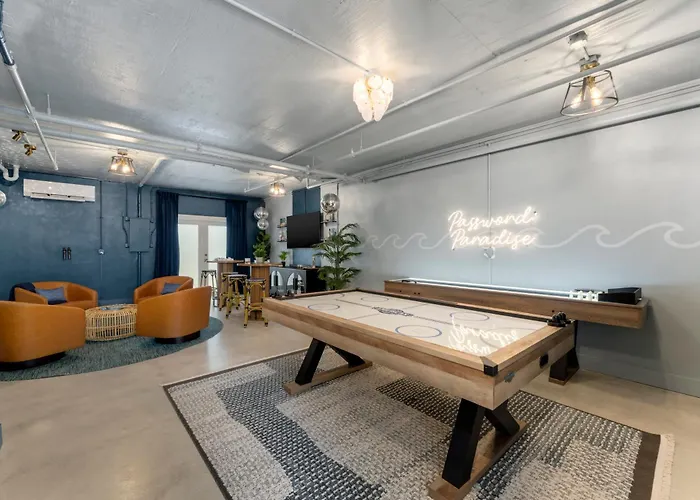 Ocean Views With Secret Speakeasy Bbq Patio Dock Pool 3Br With Private Bathrooms