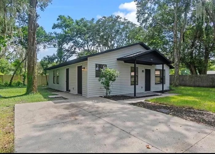 Charming Mount Dora Retreat Near Downtown