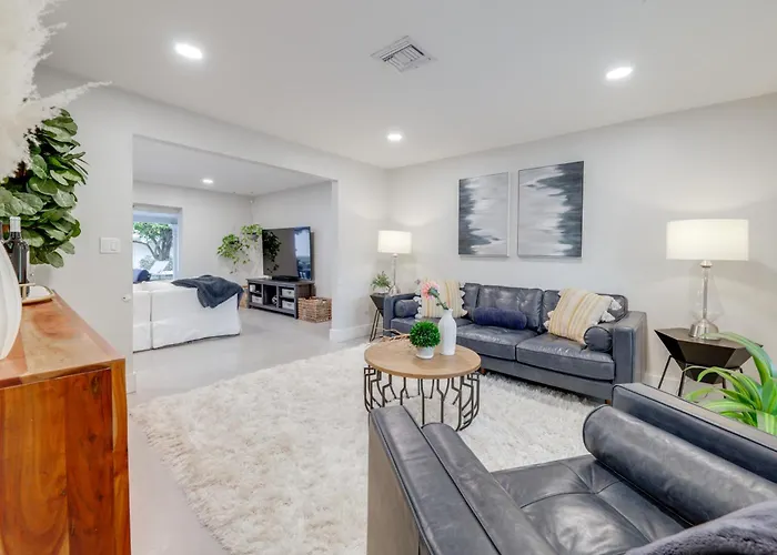 Luxe Outdoor Space! Elevated Delray Beach Living