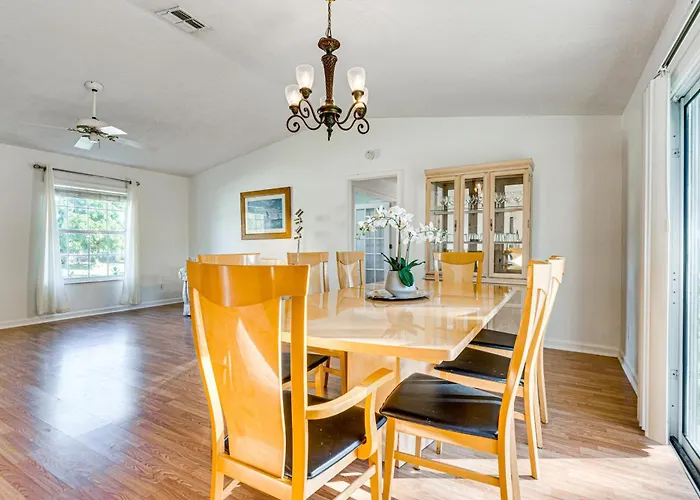 Peaceful Palm Bay Retreat W/ Spacious Yard!