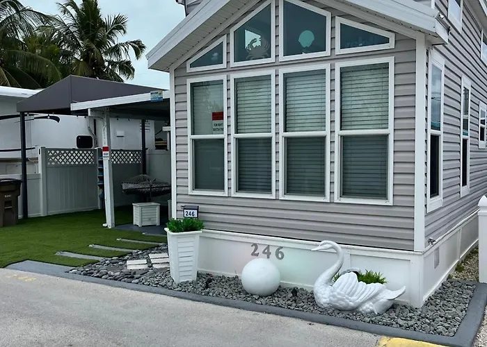 Marina View Cottage At Key Largo