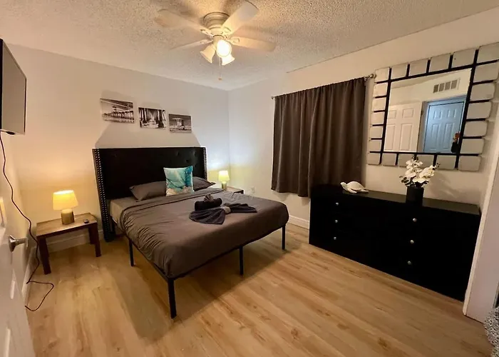 Family Spacious Heated Pool Home 5 Min To Weeki Wachee