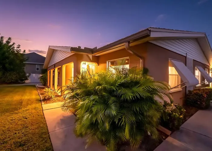 Nokomis Waterfront Unit Walk To The Beach And Dining