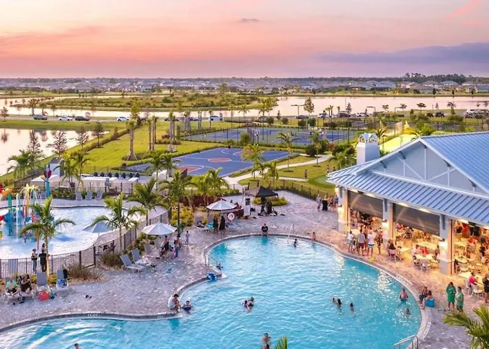 Welcome To Your Dream Condo In Lorraine Lakes Lakewood Ranch