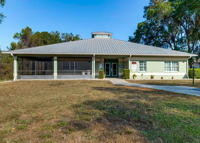 Spacious Hernando Home: Community Pool + Lake!