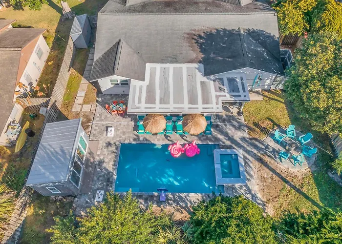 Seaside Paradise - Pool! Spa! Game Room! 12 Beds!