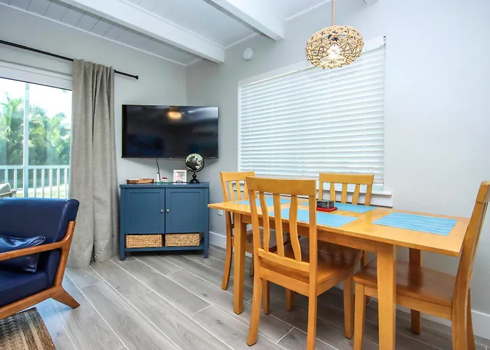 Sanibel Carefree Island Stay - Colony Inn 50