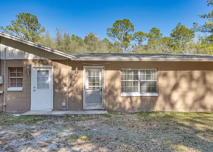 Wooded Couple'S Retreat W/ Lanai In Interlachen