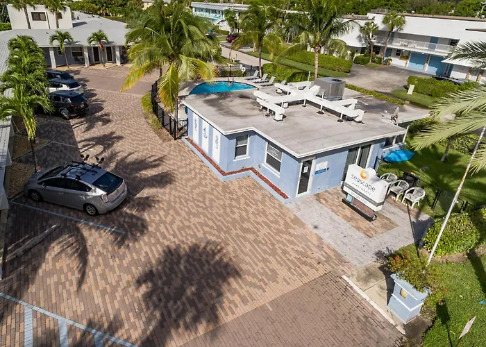 Comfortable Beach Front Apartment In Singer Island