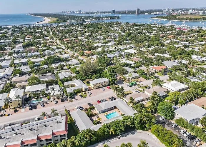 Cozy One-Bedroom Beach Apartment On Singer Island