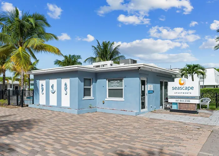 Comfortable Beach Front Apartment In Singer Island