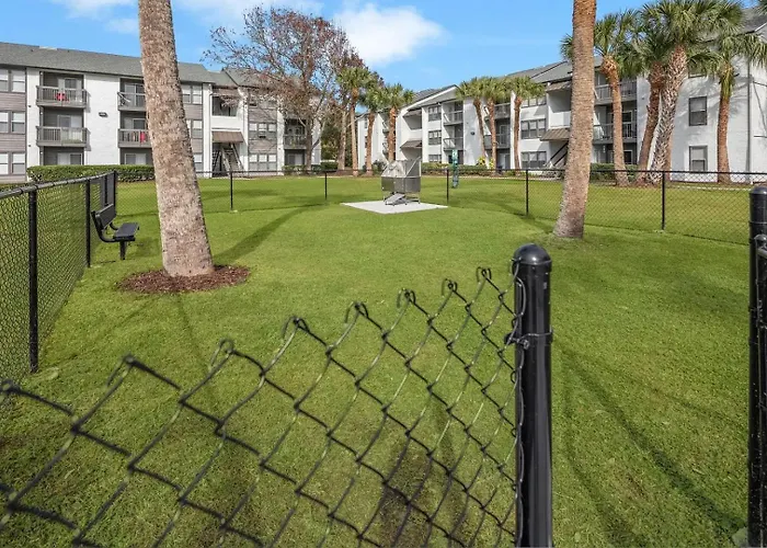 Landing Apartments - The Braxton Palm Bay