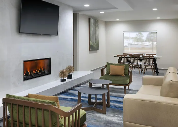 Fairfield Inn & Suites Lake City