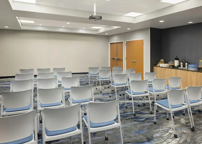 Fairfield Inn & Suites Lake City