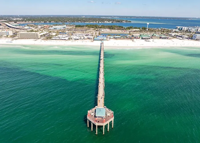 Magnolia - Family-Friendly Comforts, Tvs, Grill & Just Steps To The Beach!