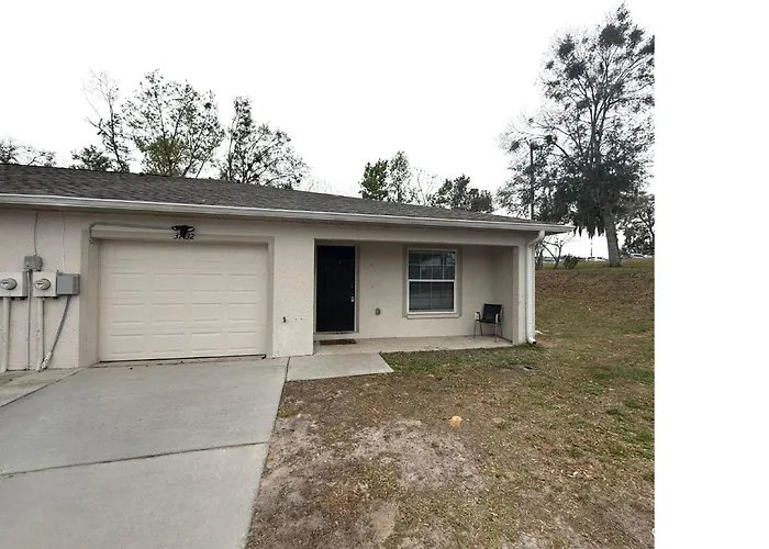 Entire Home In Dade City!