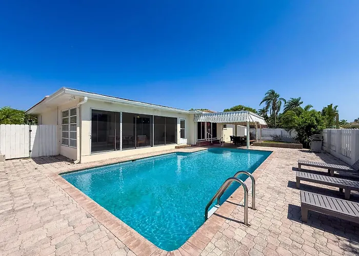 Pool Pet Friendly Game Room