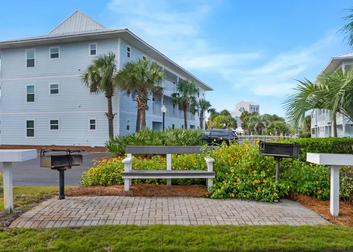 Beachside Villas 221