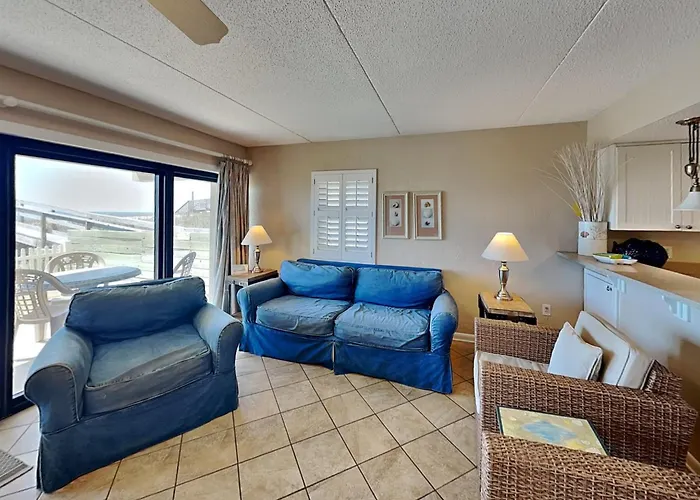 Ocean Breeze West #106