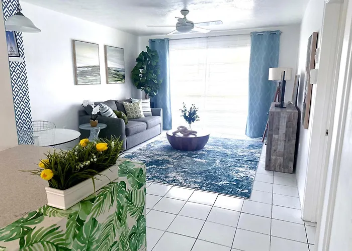 Designer'S 1Br 1Ba Condo 1 Block To Aventura Mall