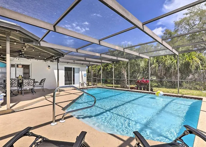 Elegant Coastal Oasis Near Beaches & Private Pool