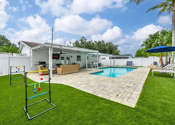 Coastin Close Family Fun Htd Pool Outdoor Games