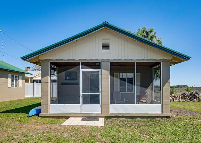 Lake View, Pool Access! Pet-Friendly Hernando Stay