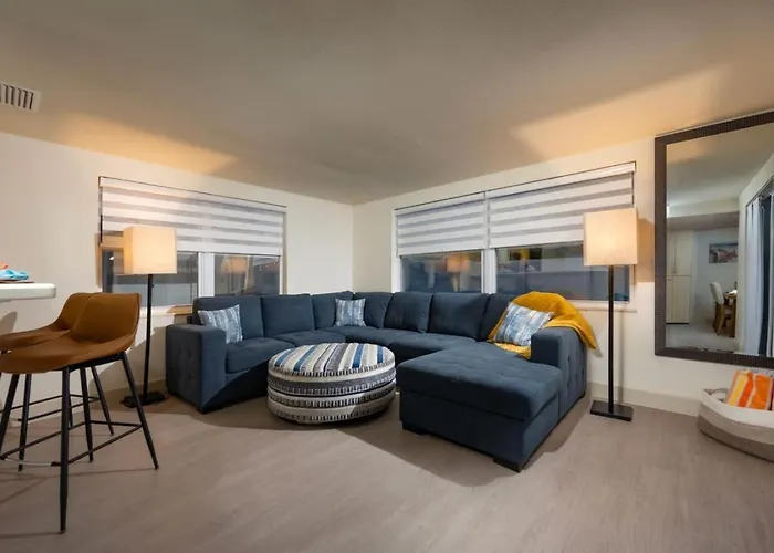 Coastal Family Escape With Private Pool Near Beaches