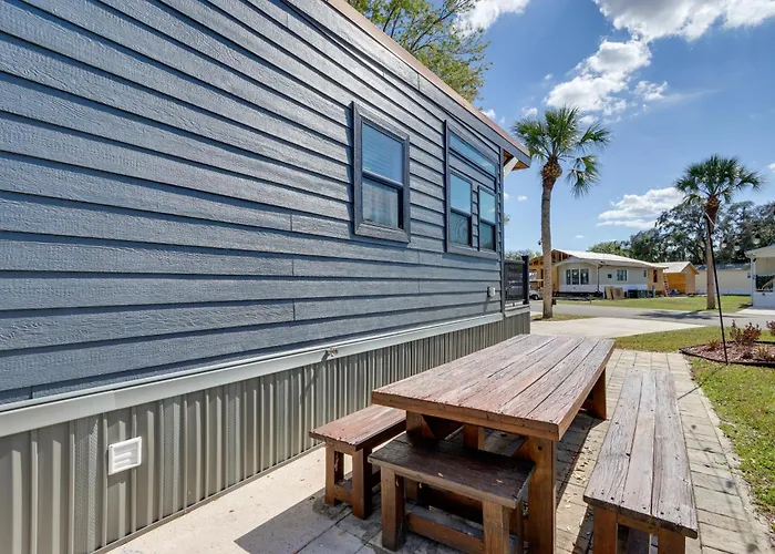 Rodeo Thrills & Backyard Bbqs! Lake Wales Retreat