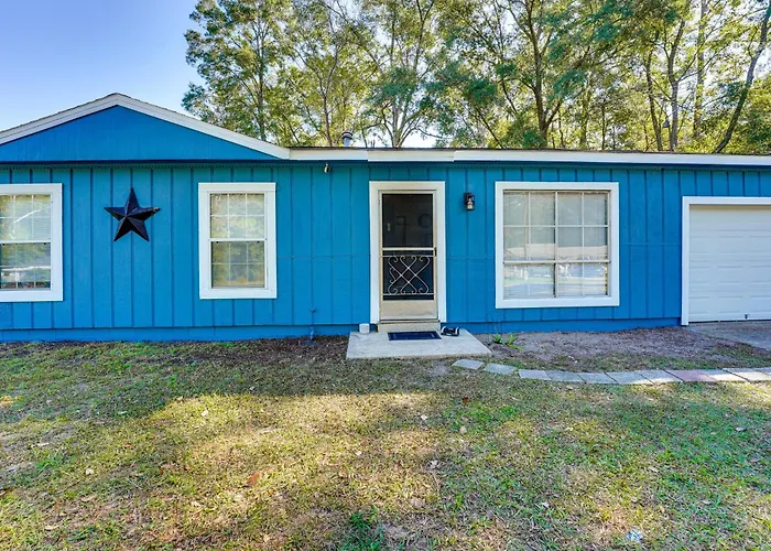 Paddle, Hike & More: Quiet Home In High Springs!