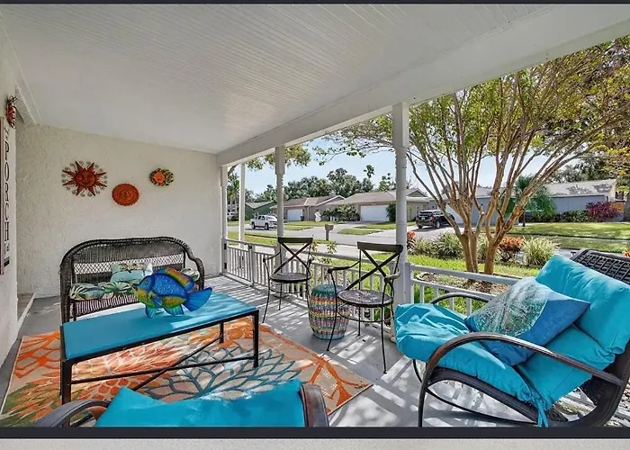Private Pool Retreat Near Beaches Downtown St Pete