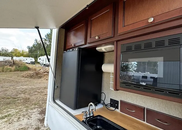 Snuggle Escape Rvcamper