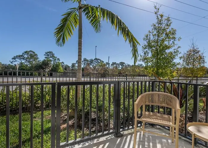 Landing Modern Apartment With Amazing Amenities