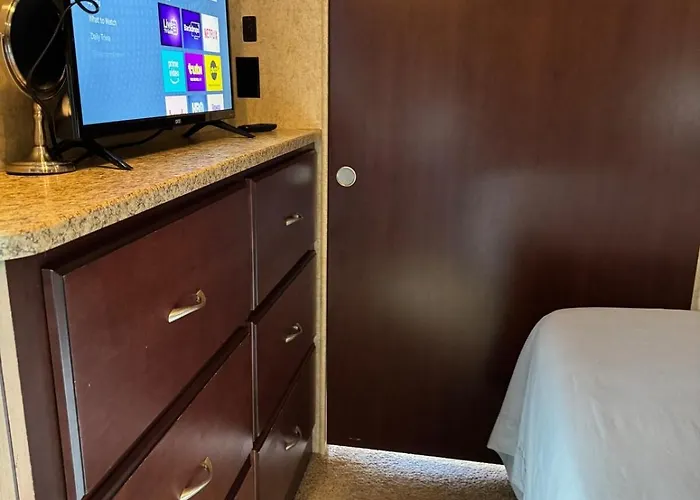 Snuggle Escape Rvcamper